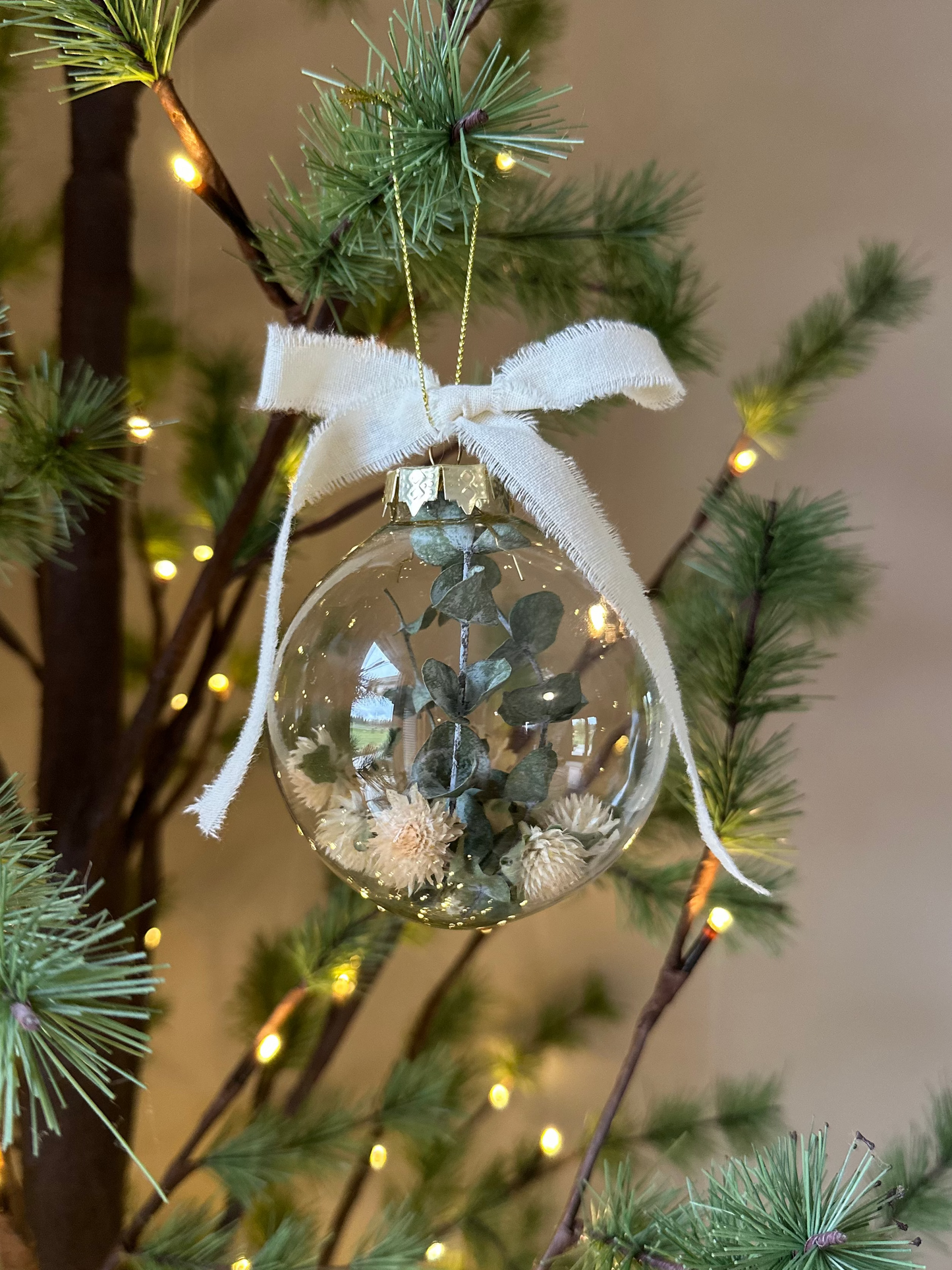 Dried Flower Ornament- White & Green